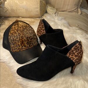 Bandolino Black and Brown Ankle Booties Size 11M. The Leopard Hat is for FREE’
